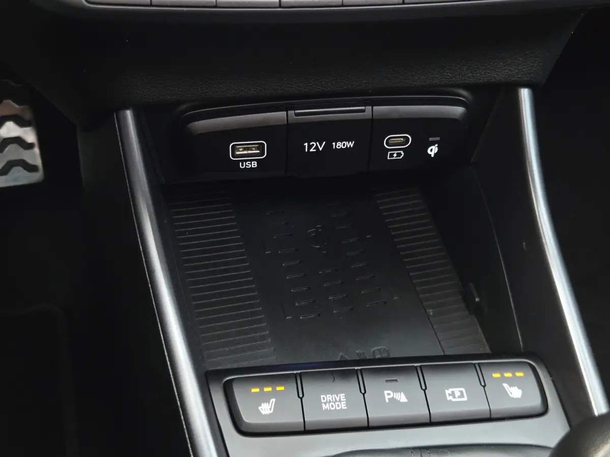 1.0 T-GDI Premium Sky Apple Carplay/Android Auto / Keyless entry/start / Panorama dak
