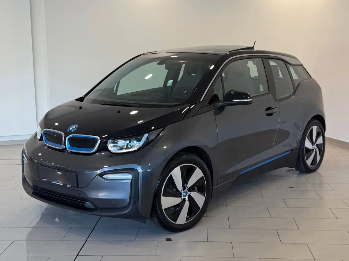 120Ah 42 kWh ** LED, NAVI+, PANORAMA, SPEGEL- PACK, VERW. ST, 19-inch LMV ** 1e EIG - UNFALLFREI ** ** INFORMEER OOK NAAR ONZE AANTREKKELIJKE FINANCIAL-LEASE TARIEVEN **