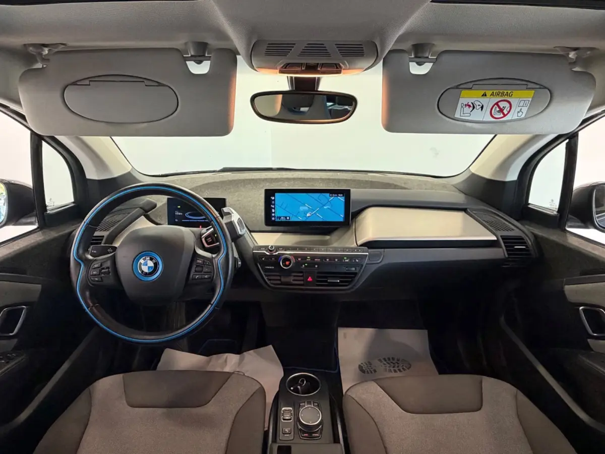 120Ah 42 kWh ** LED, NAVI+, PANORAMA, SPEGEL- PACK, VERW. ST, 19-inch LMV ** 1e EIG - UNFALLFREI ** ** INFORMEER OOK NAAR ONZE AANTREKKELIJKE FINANCIAL-LEASE TARIEVEN **