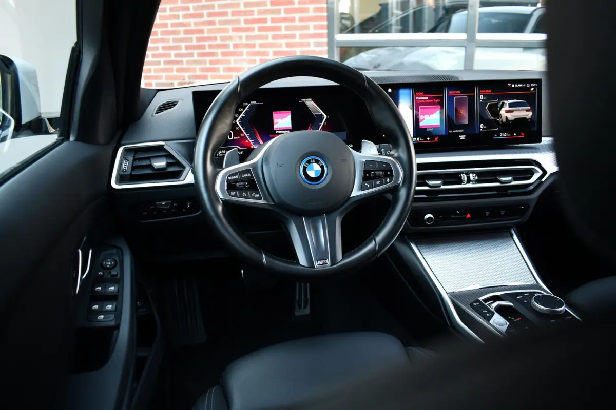 320e M-Sport Shadowline Leder 18inch BTW-auto!