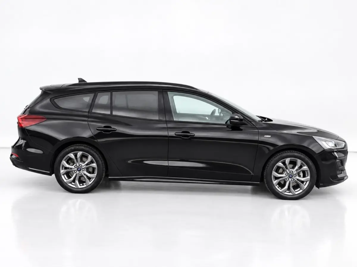 1.0 EcoBoost 125pk Hybrid ST Line X | Driver Assist pack| Winterpack | B&O sound