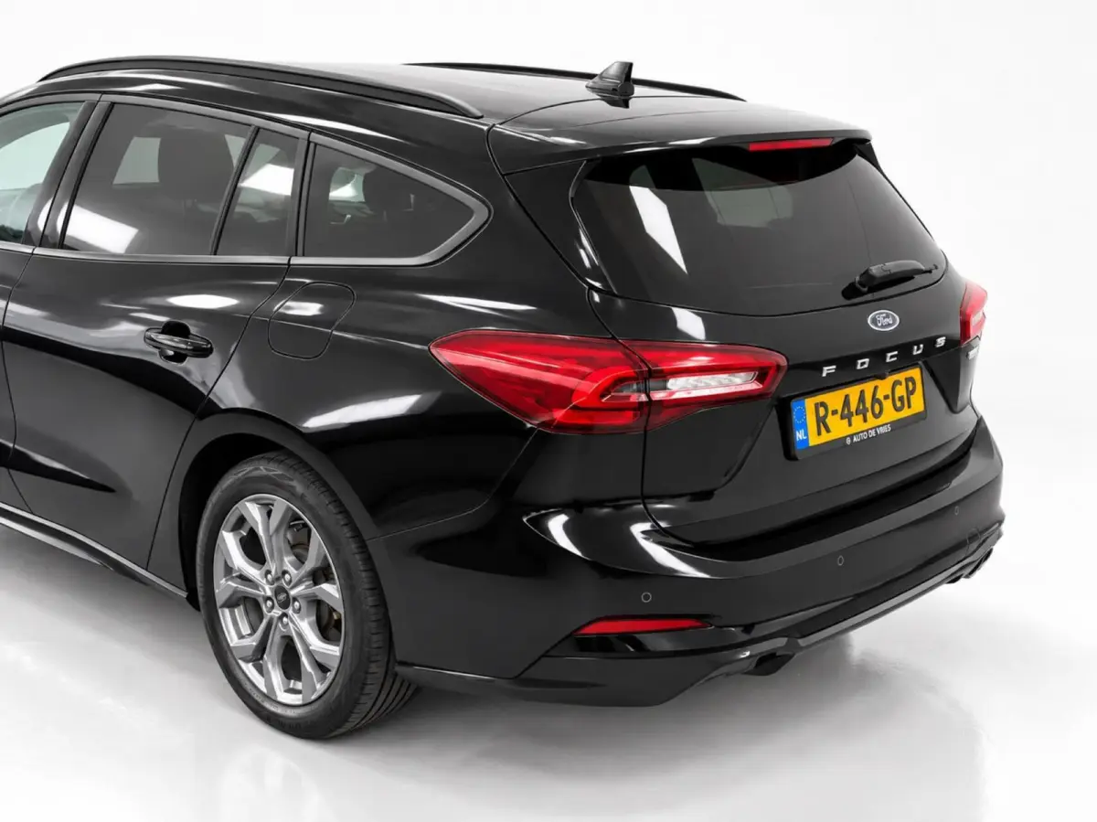 1.0 EcoBoost 125pk Hybrid ST Line X | Driver Assist pack| Winterpack | B&O sound