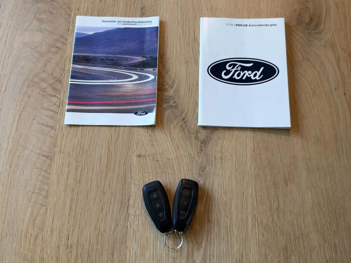 1.0 EcoBoost 125pk Hybrid ST Line X | Driver Assist pack| Winterpack | B&O sound