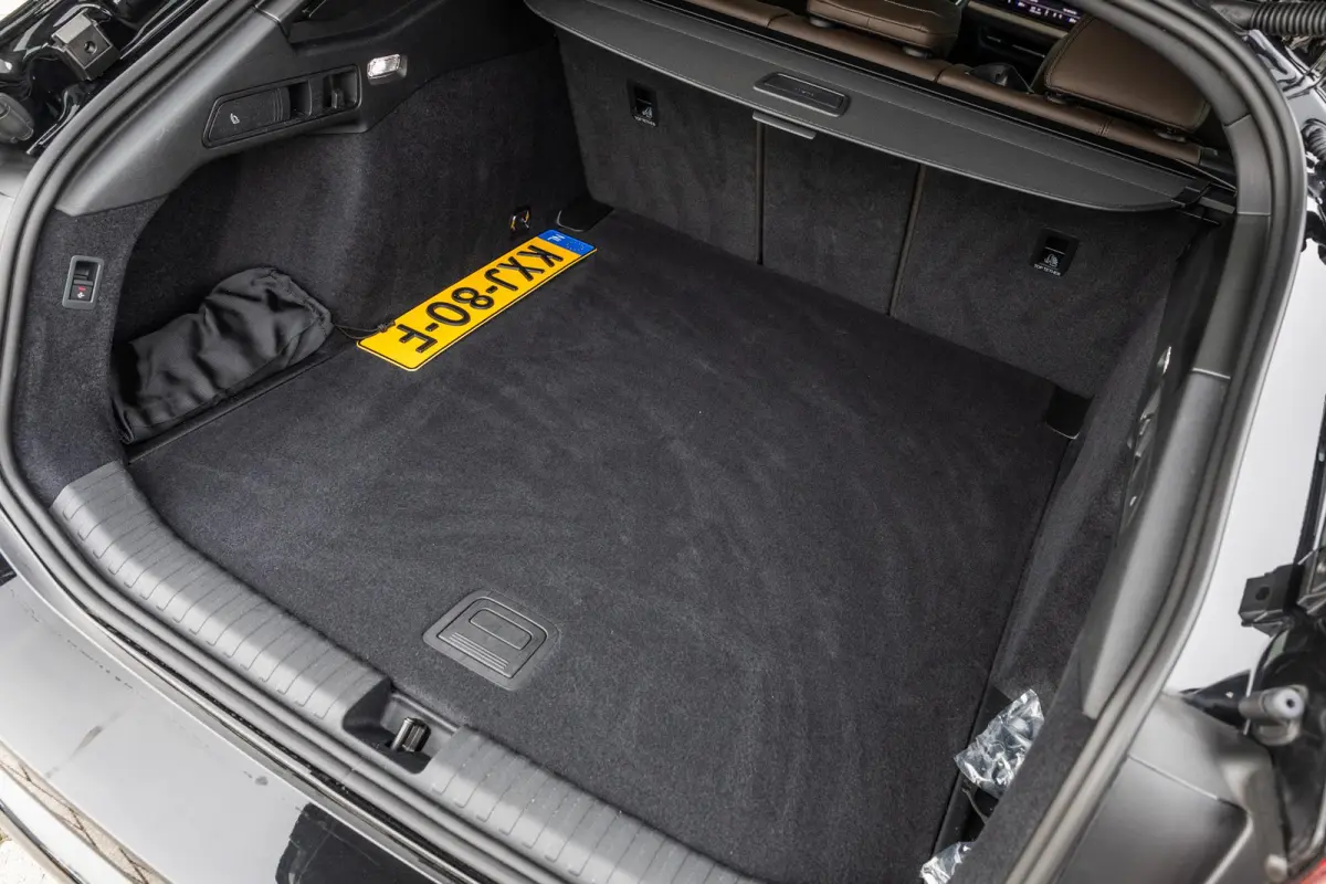 Performance 367pk Advanced edition 100 kWh | Panoramadak | Trekhaak | Leder | Bijrijdersscherm