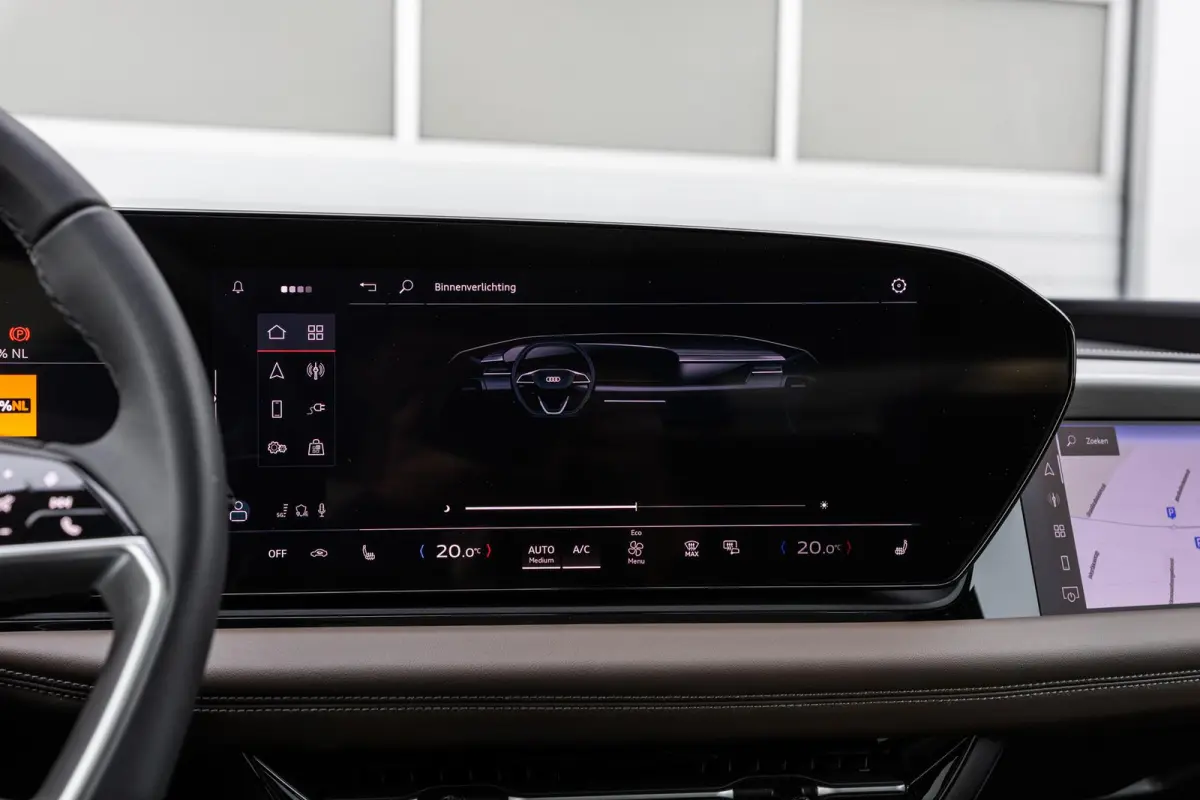 Performance 367pk Advanced edition 100 kWh | Panoramadak | Trekhaak | Leder | Bijrijdersscherm