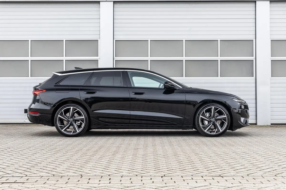 Performance 367pk Advanced edition 100 kWh | Panoramadak | Trekhaak | Leder | Bijrijdersscherm