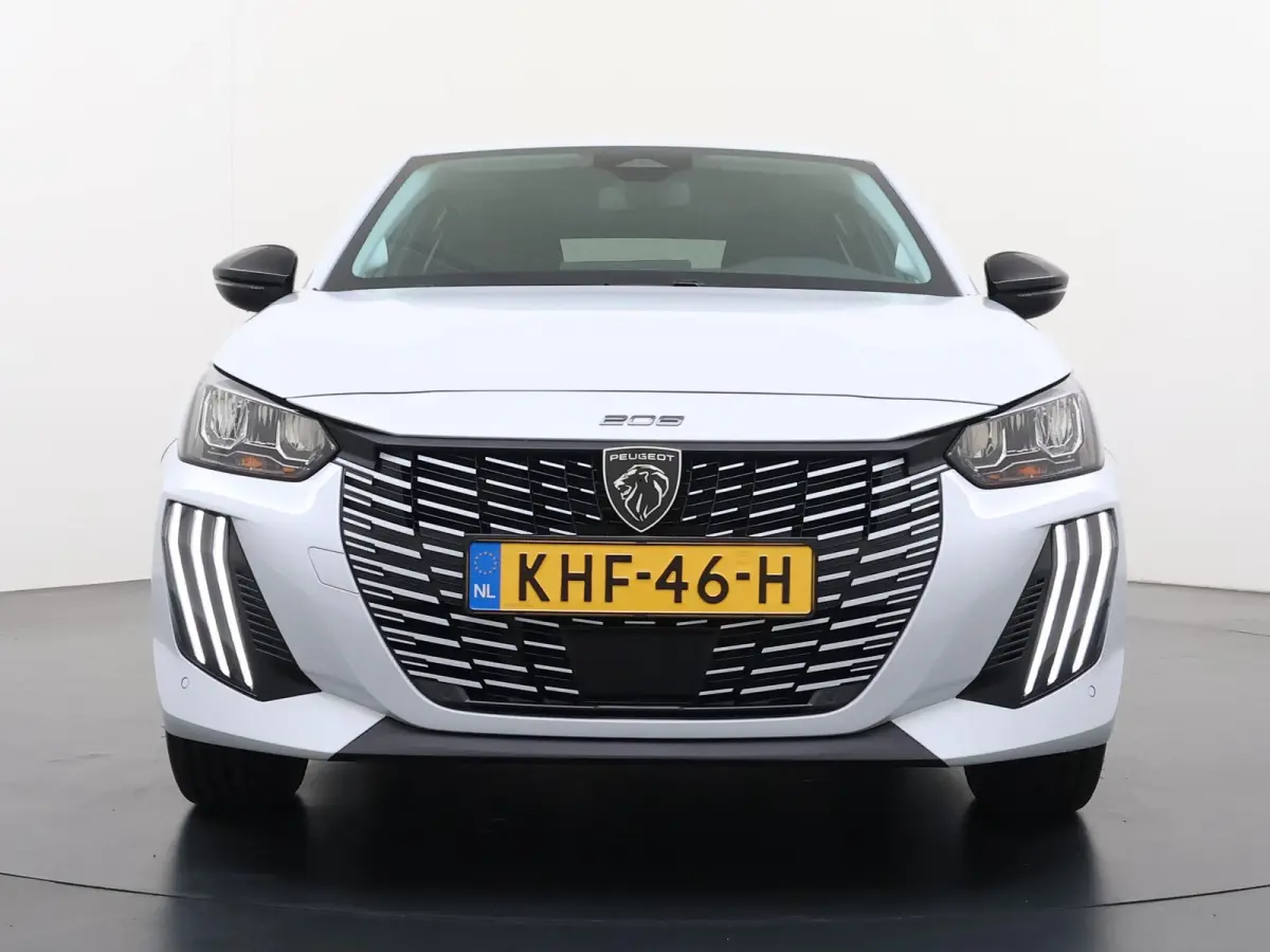 Business 51 kWh | Demo | Navigatie | Camera achter | Parkeersensoren | Cruise control | Apple Carplay en Android auto draadloos