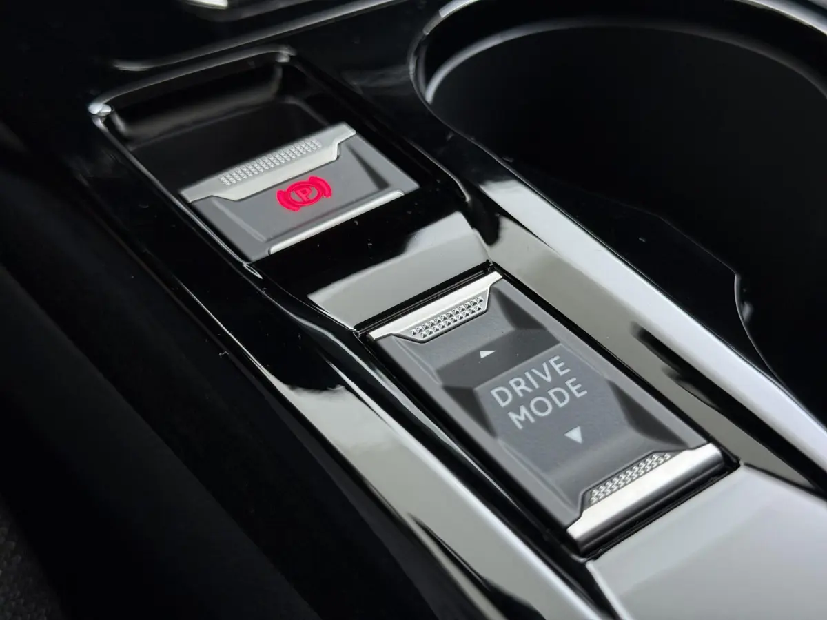 Business 51 kWh | Demo | Navigatie | Camera achter | Parkeersensoren | Cruise control | Apple Carplay en Android auto draadloos