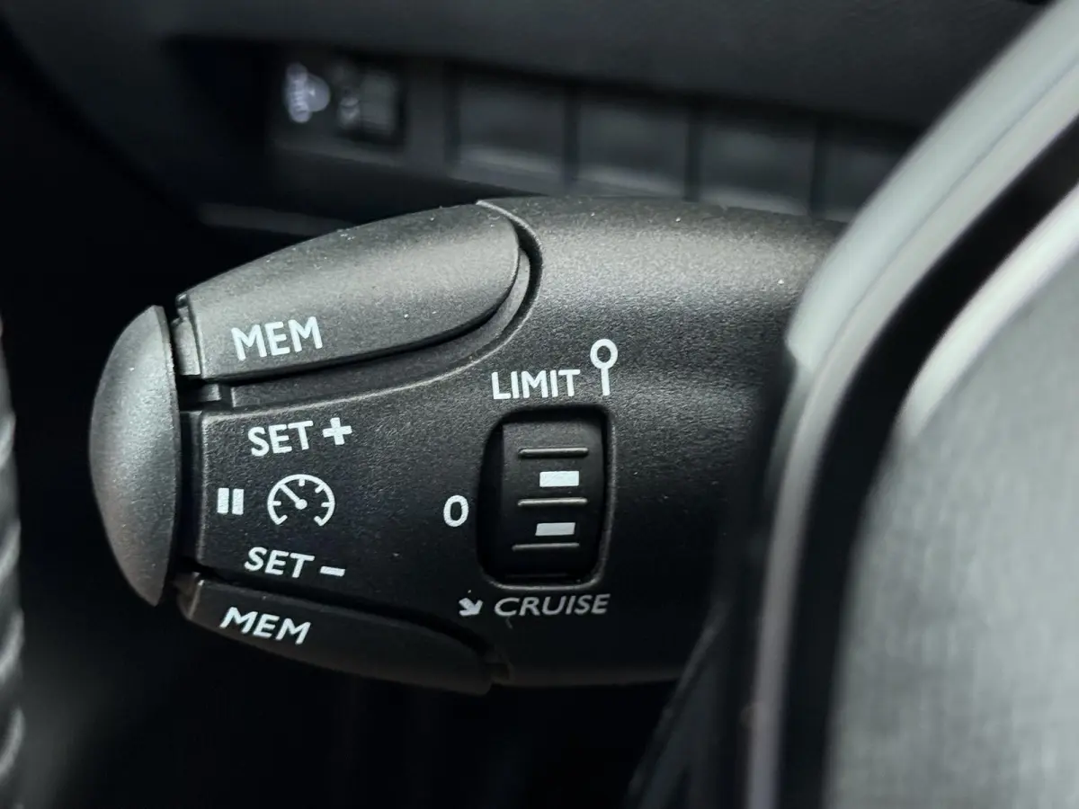 Business 51 kWh | Demo | Navigatie | Camera achter | Parkeersensoren | Cruise control | Apple Carplay en Android auto draadloos