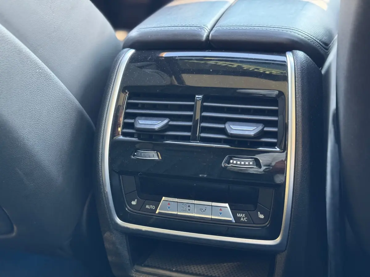 XDrive45e High Executive 2022 AUT PANO FULL NAP!