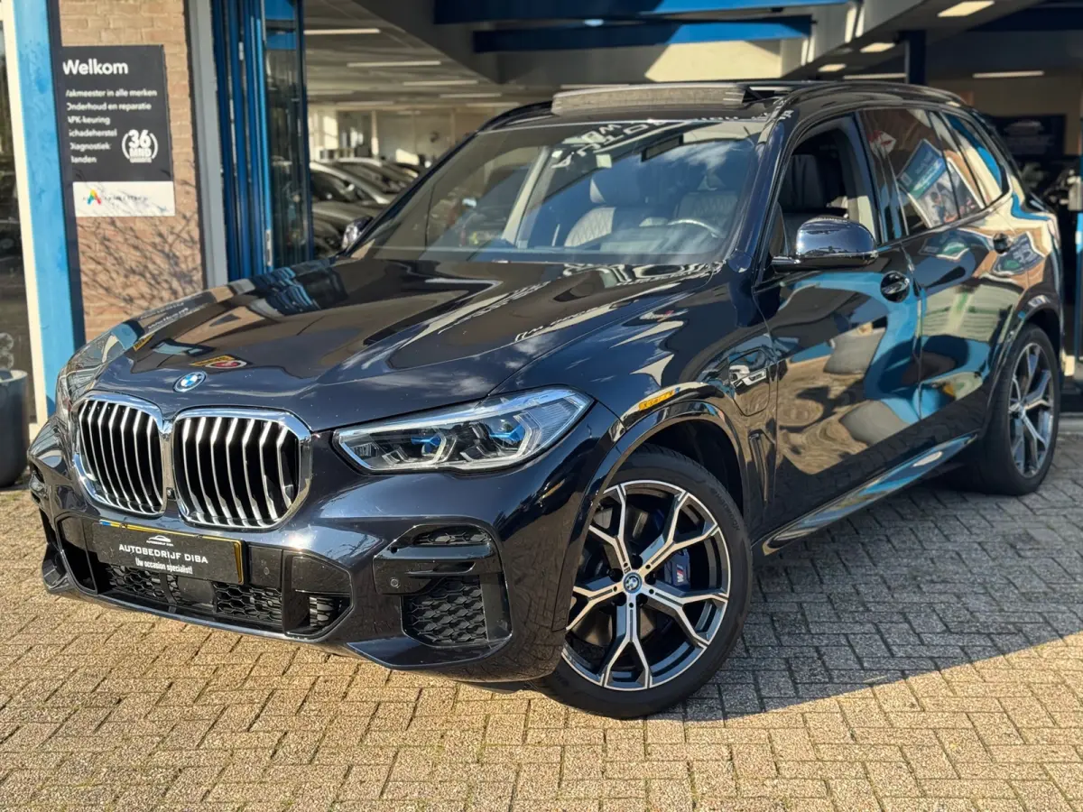 XDrive45e High Executive 2022 AUT PANO FULL NAP!