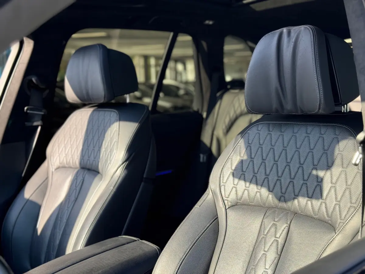 XDrive45e High Executive 2022 AUT PANO FULL NAP!