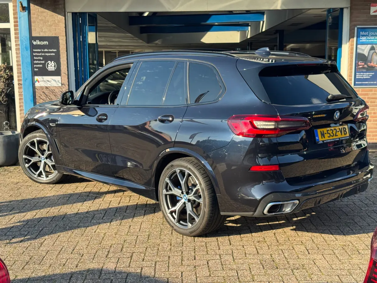 XDrive45e High Executive 2022 AUT PANO FULL NAP!