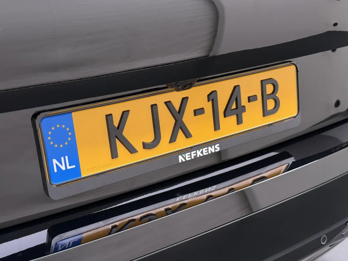 Business 145pk Hybrid Automaat | Demo | Navigatie | Camera achter | Parkeersensoren | Cruise control adaptief | Lichtmetalen velgen | Apple Carplay en Android auto draadloos