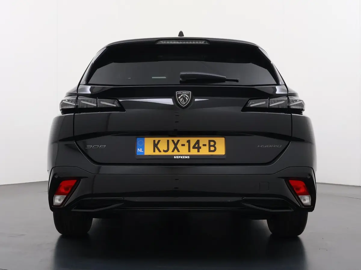 Business 145pk Hybrid Automaat | Demo | Navigatie | Camera achter | Parkeersensoren | Cruise control adaptief | Lichtmetalen velgen | Apple Carplay en Android auto draadloos