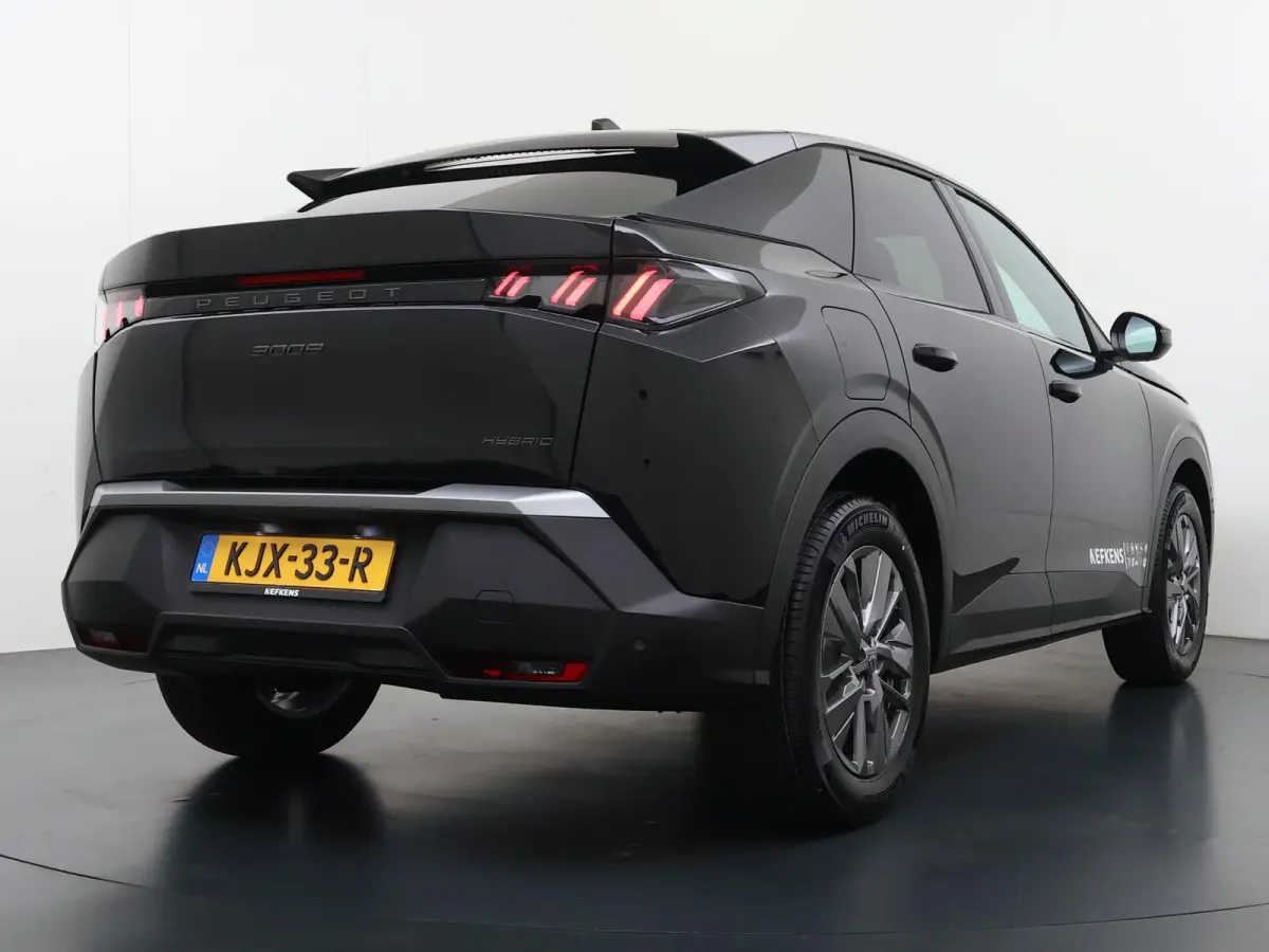 Allure 145pk Hybrid Automaat | Demo | Navigatie | Camera achter | Parkeersensoren | Cruise control adaptief | Lichtmetalen velgen | Apple Carplay en Android auto draadloos