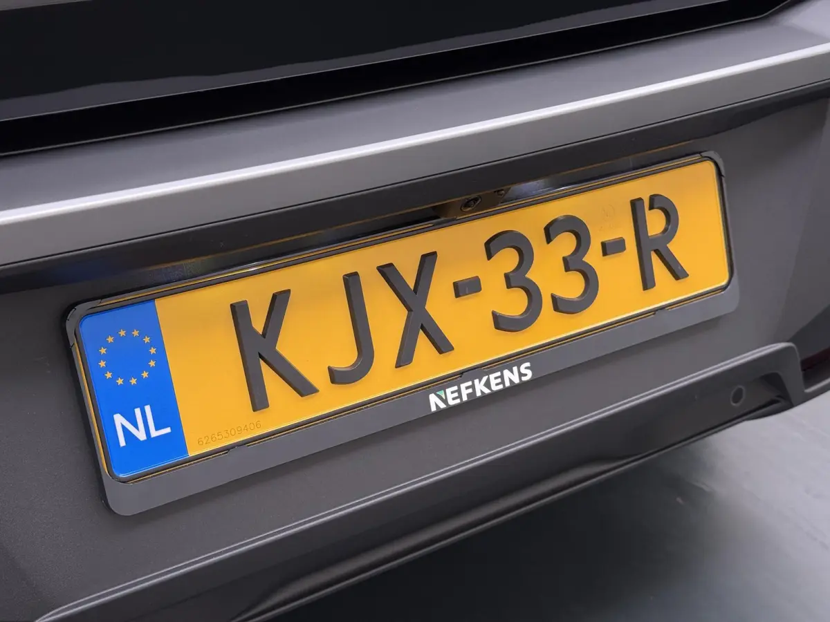 Allure 145pk Hybrid Automaat | Demo | Navigatie | Camera achter | Parkeersensoren | Cruise control adaptief | Lichtmetalen velgen | Apple Carplay en Android auto draadloos