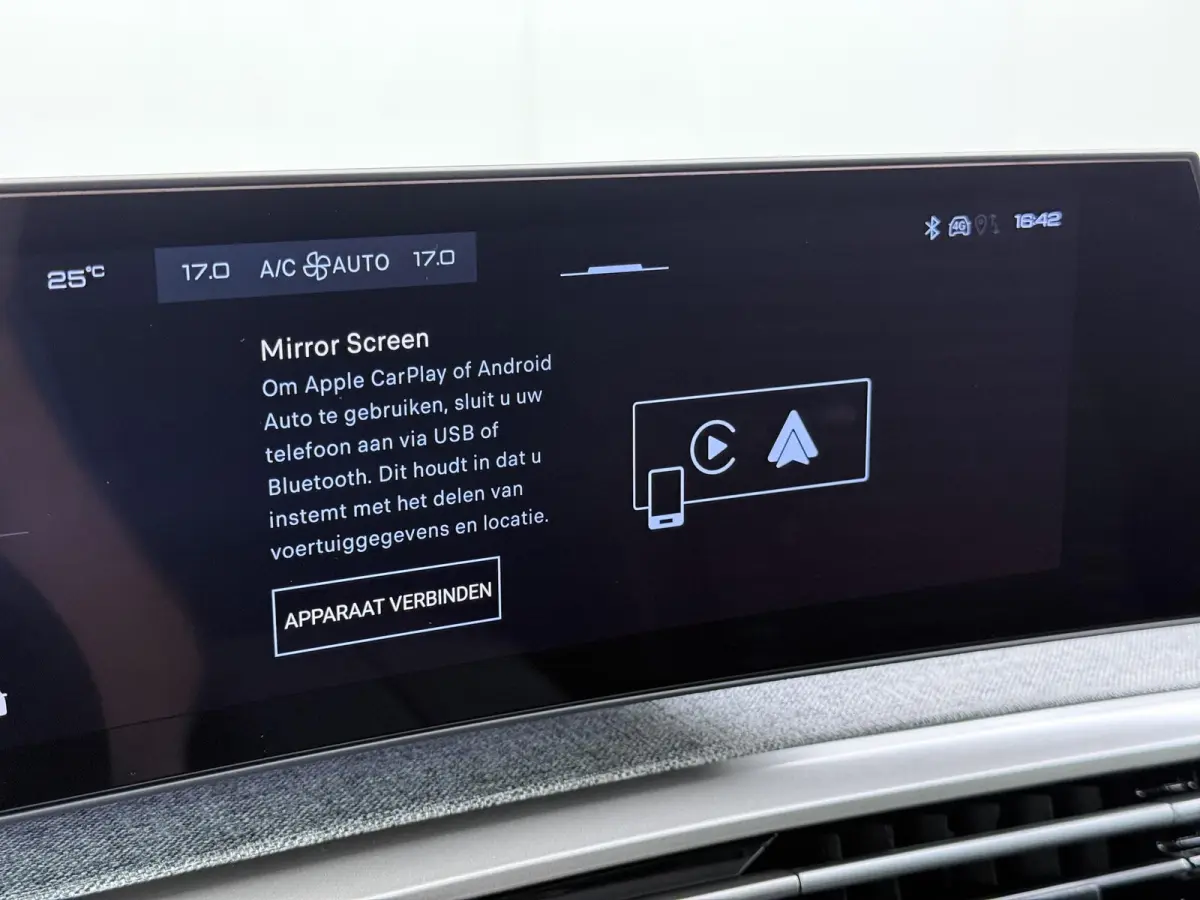 Allure 145pk Hybrid Automaat | Demo | Navigatie | Camera achter | Parkeersensoren | Cruise control adaptief | Lichtmetalen velgen | Apple Carplay en Android auto draadloos