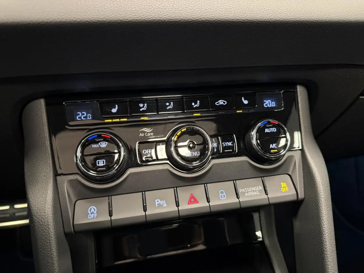 1.0 TSI Style Business |DSG|PANO|CANTON|NAVI|CARPLAY|19"INCH|