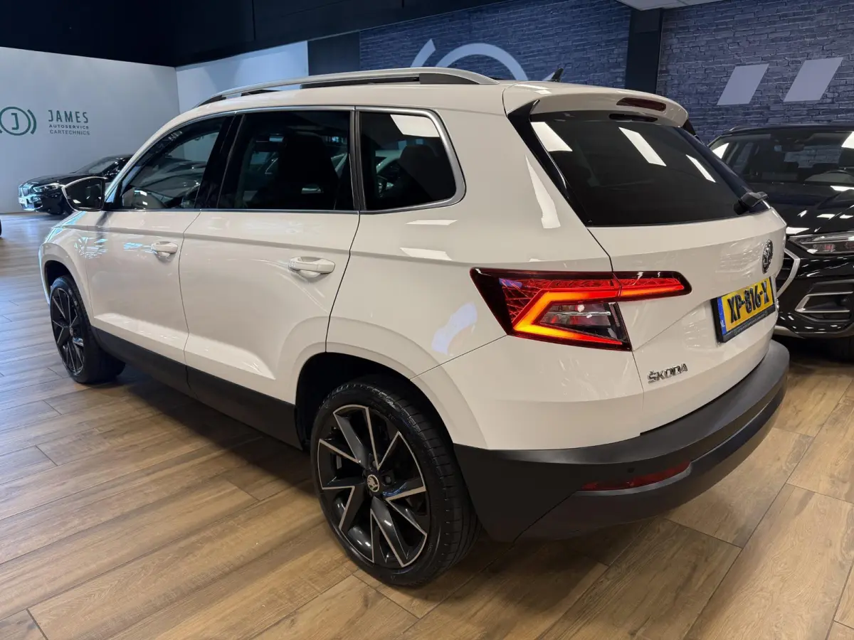 1.0 TSI Style Business |DSG|PANO|CANTON|NAVI|CARPLAY|19"INCH|