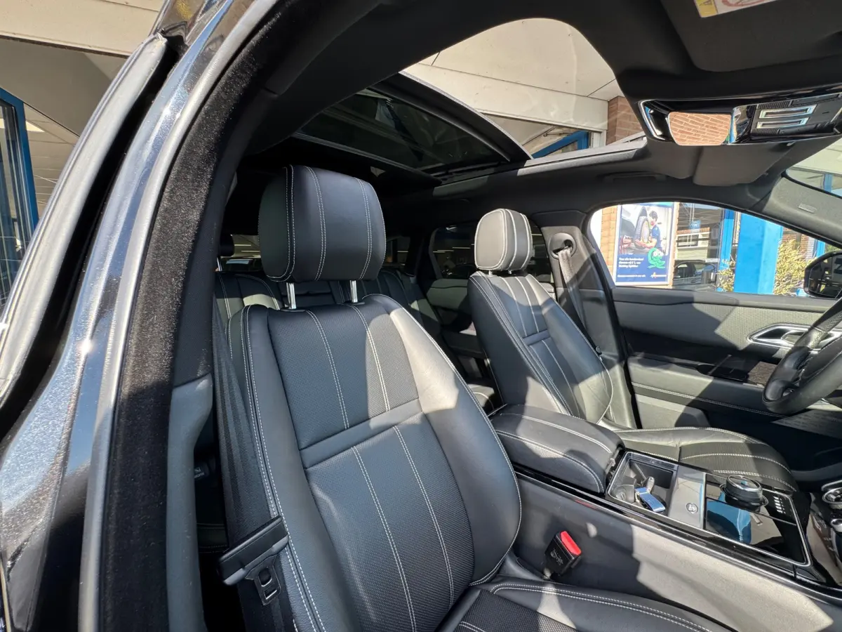 2.0 P250 Turbo AWD R-Dynamic SE