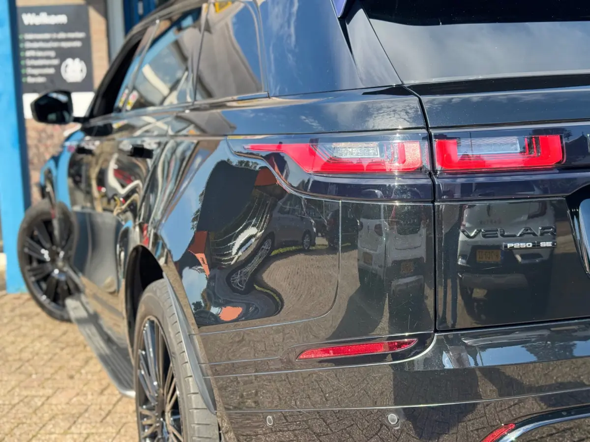 2.0 P250 Turbo AWD R-Dynamic SE