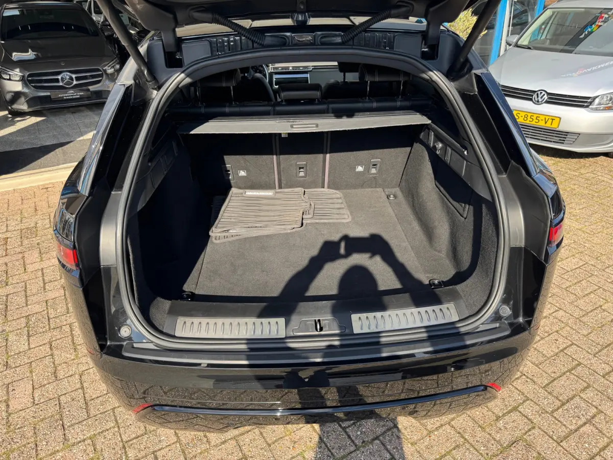 2.0 P250 Turbo AWD R-Dynamic SE