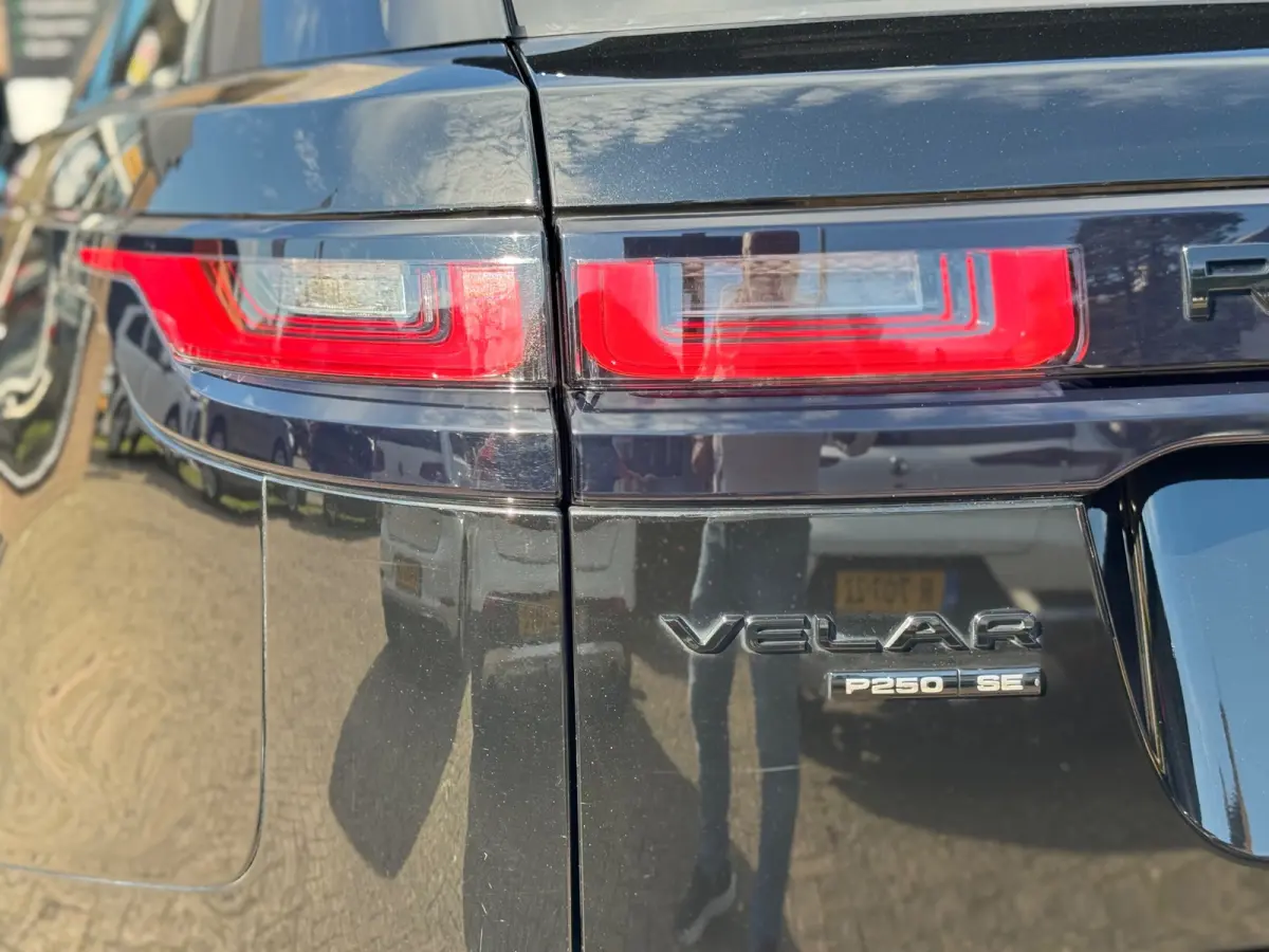 2.0 P250 Turbo AWD R-Dynamic SE