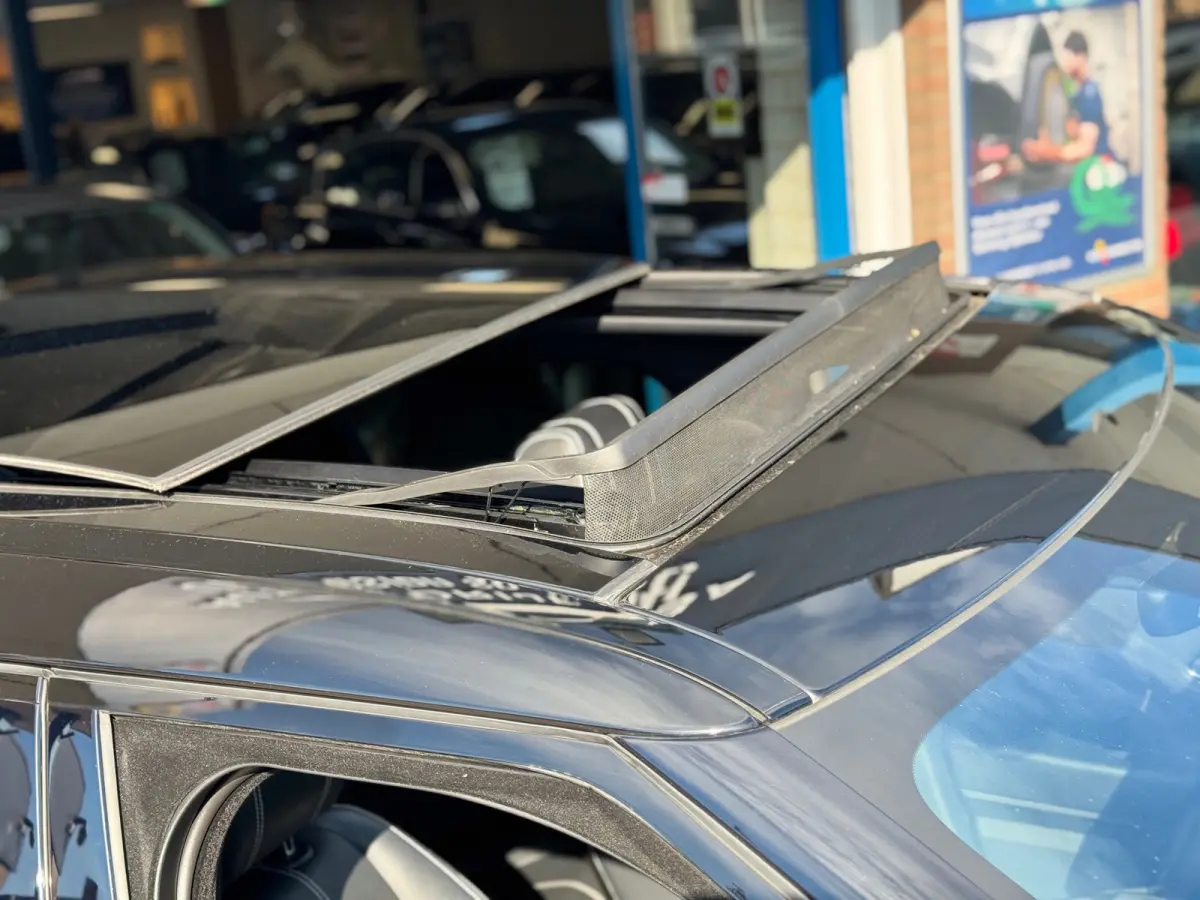 2.0 P250 Turbo AWD R-Dynamic SE