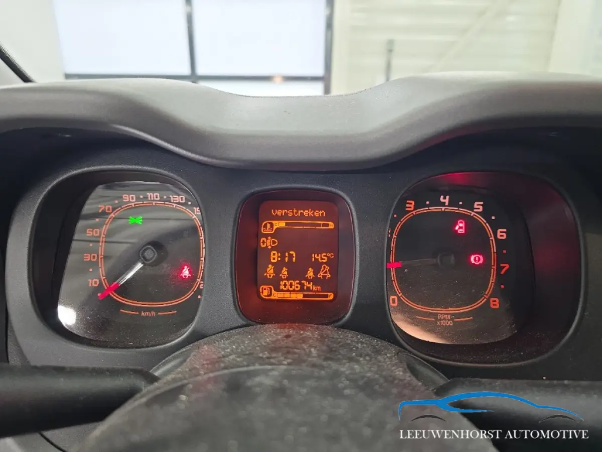 1.2 Lounge, climate contr., elektr. pakket, Bluetooth,