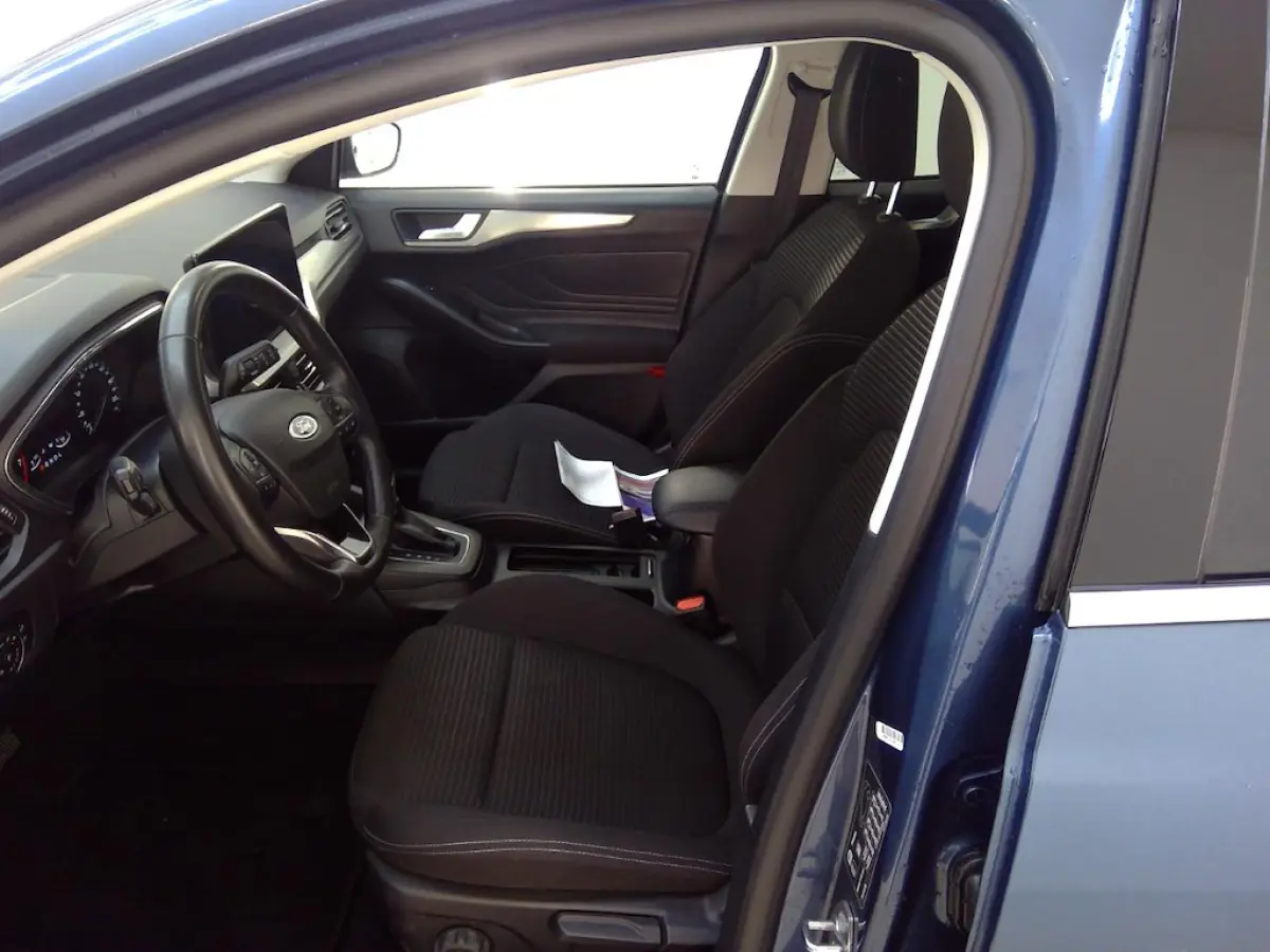 1.0 EcoBoost 155PK Hybrid Titanium AUTOM. | TREKH. | NAVI | CRUISE | LMV