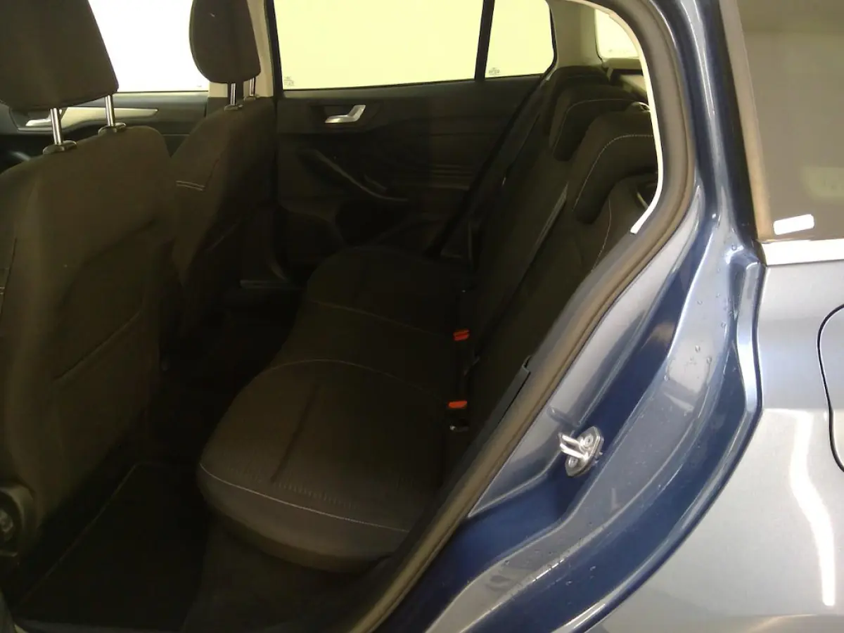 1.0 EcoBoost 155PK Hybrid Titanium AUTOM. | TREKH. | NAVI | CRUISE | LMV