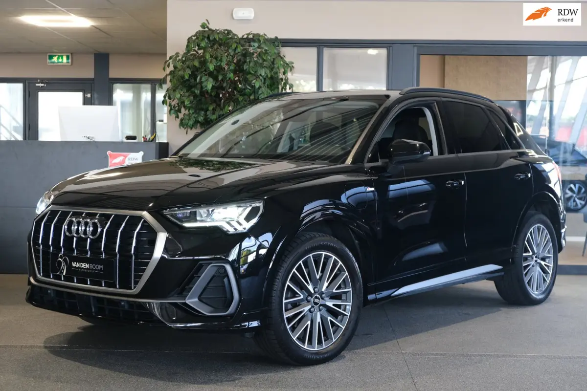 Audi Q3 2022 Hybride Onbekend leasen