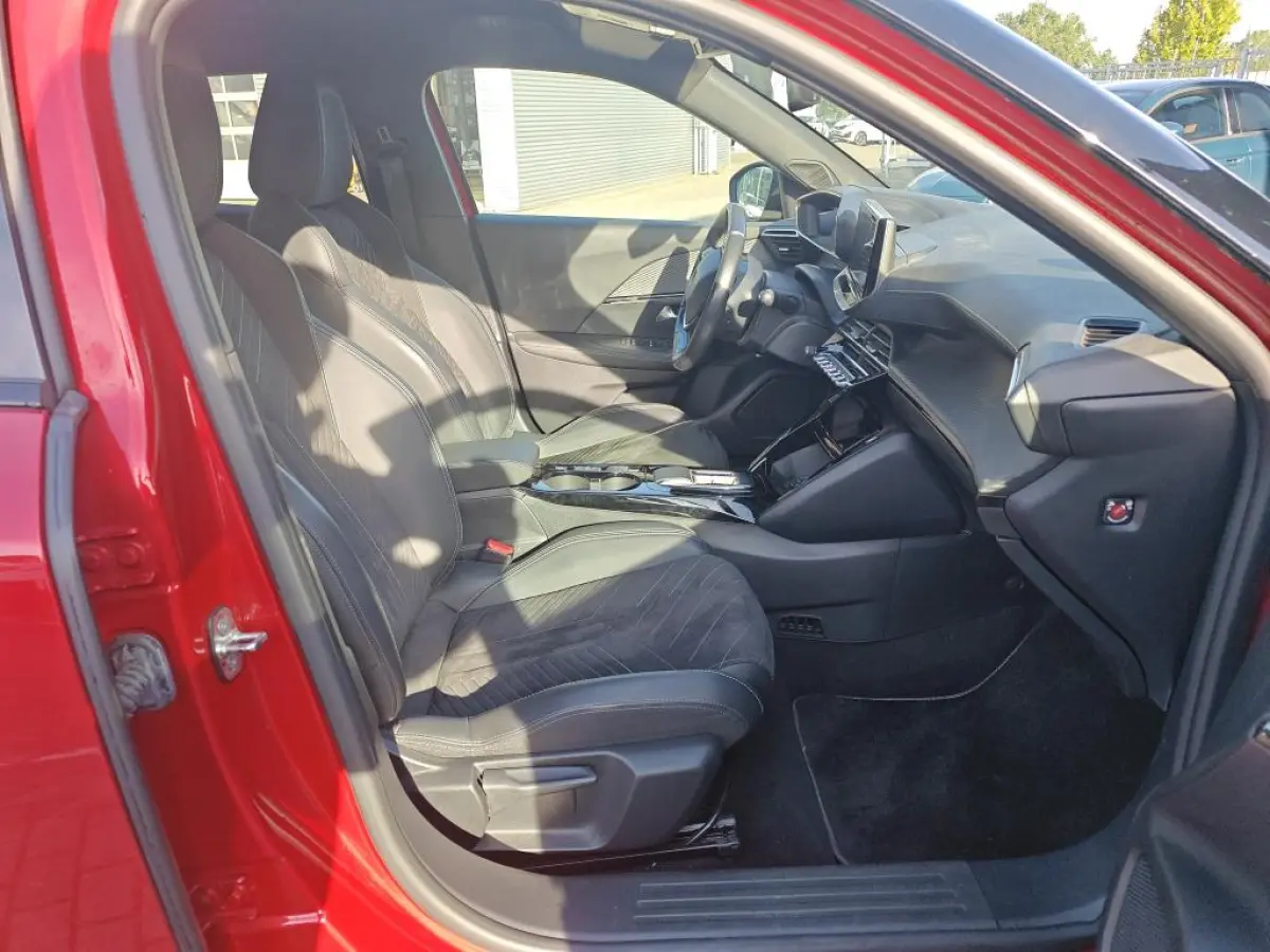 EV GT 54 kWh | Fase 3 laden | Luxe stoelen | Massage | Navigatie | Camera voor + achter | Adaptieve cruise control |