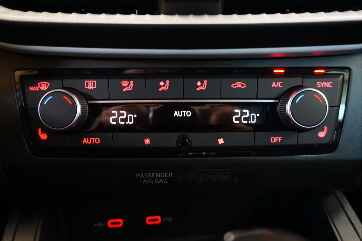1.0 EcoTSI FR Apple CarPlay/Android Auto