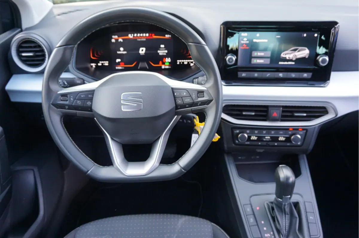 1.0 EcoTSI FR Apple CarPlay/Android Auto