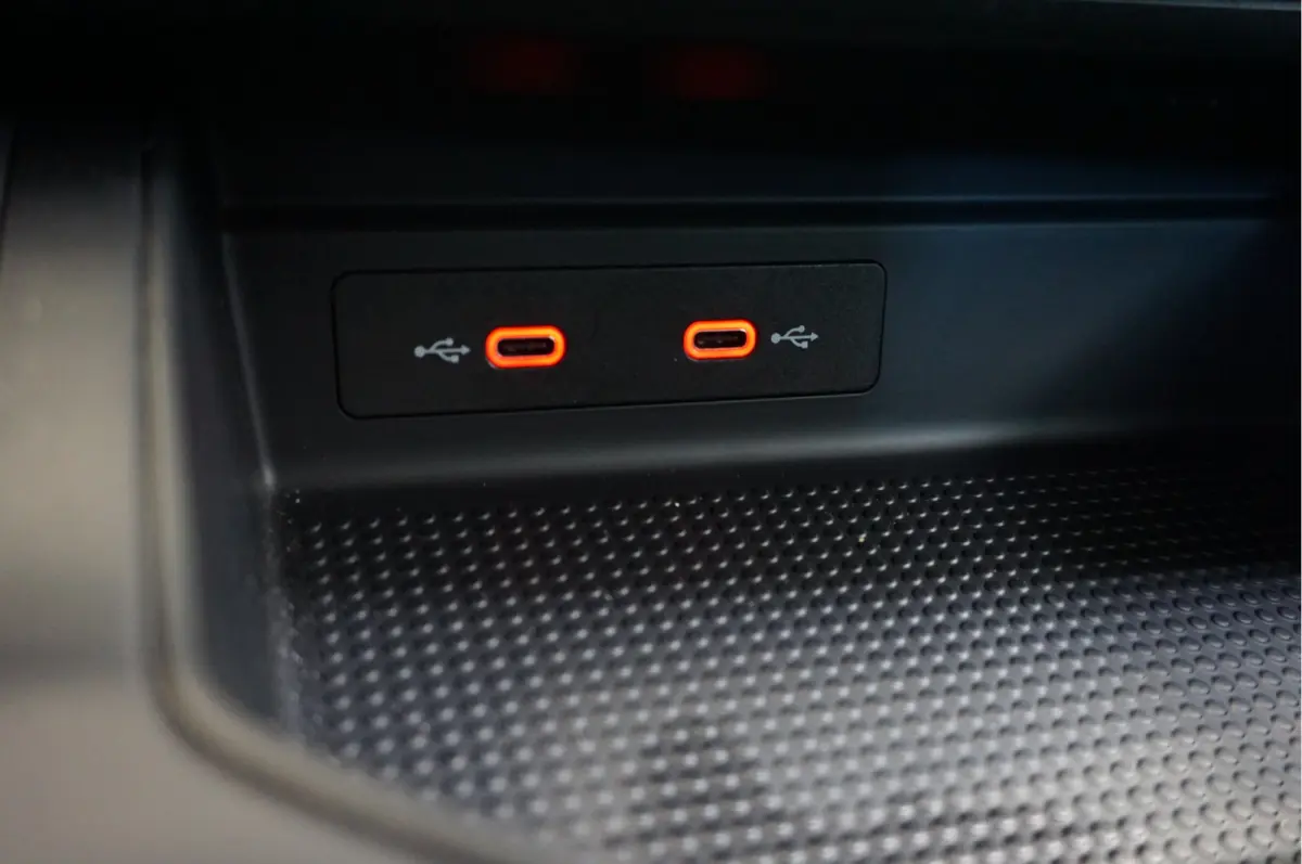 1.0 EcoTSI FR Apple CarPlay/Android Auto