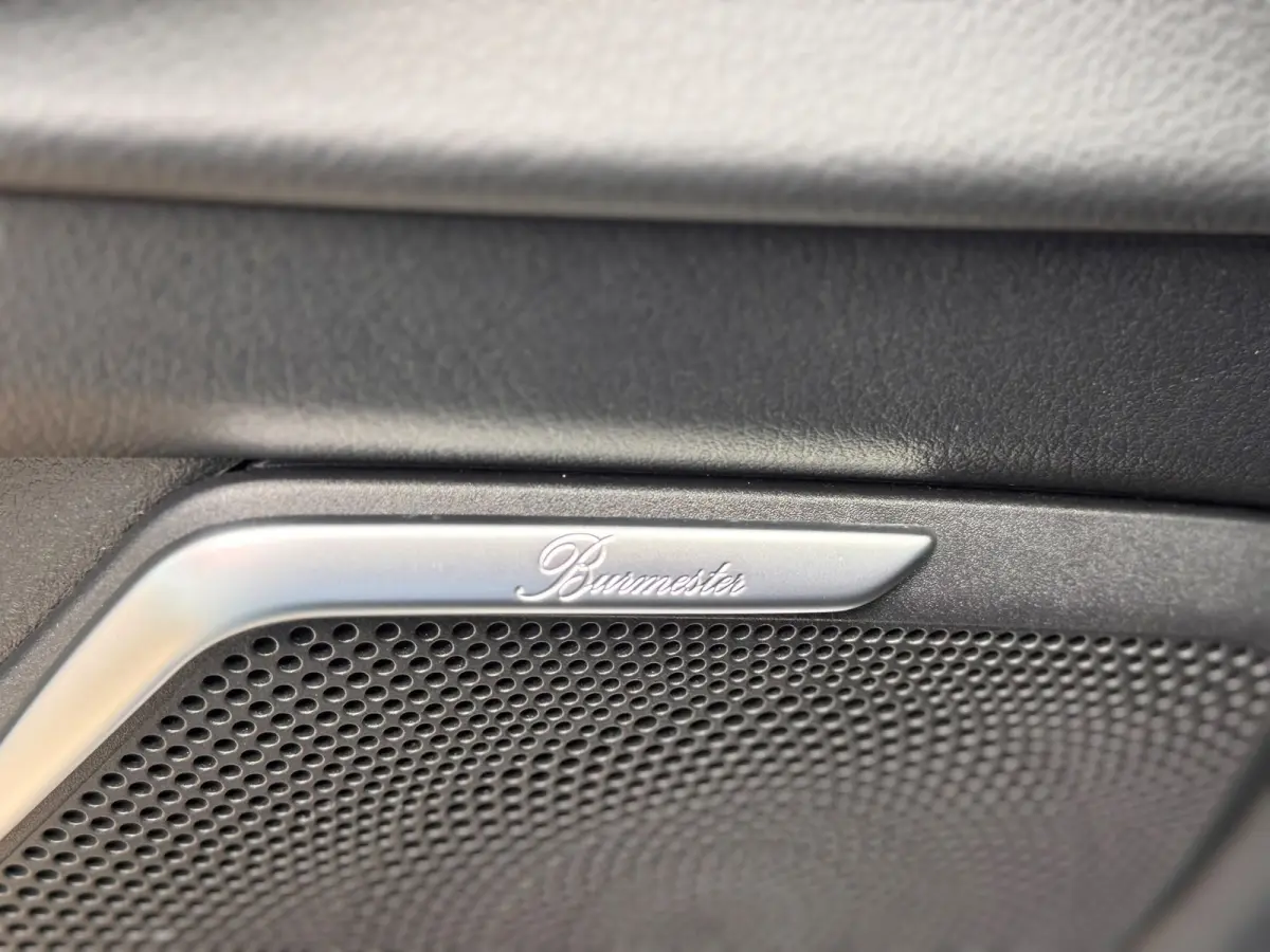 300d AMG Lang DC l BURMESTER l CAMERA l ADAPT.CRUISE l LEDER l CARPLAY l LED