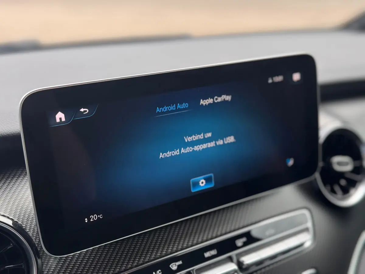300d AMG Lang DC l BURMESTER l CAMERA l ADAPT.CRUISE l LEDER l CARPLAY l LED