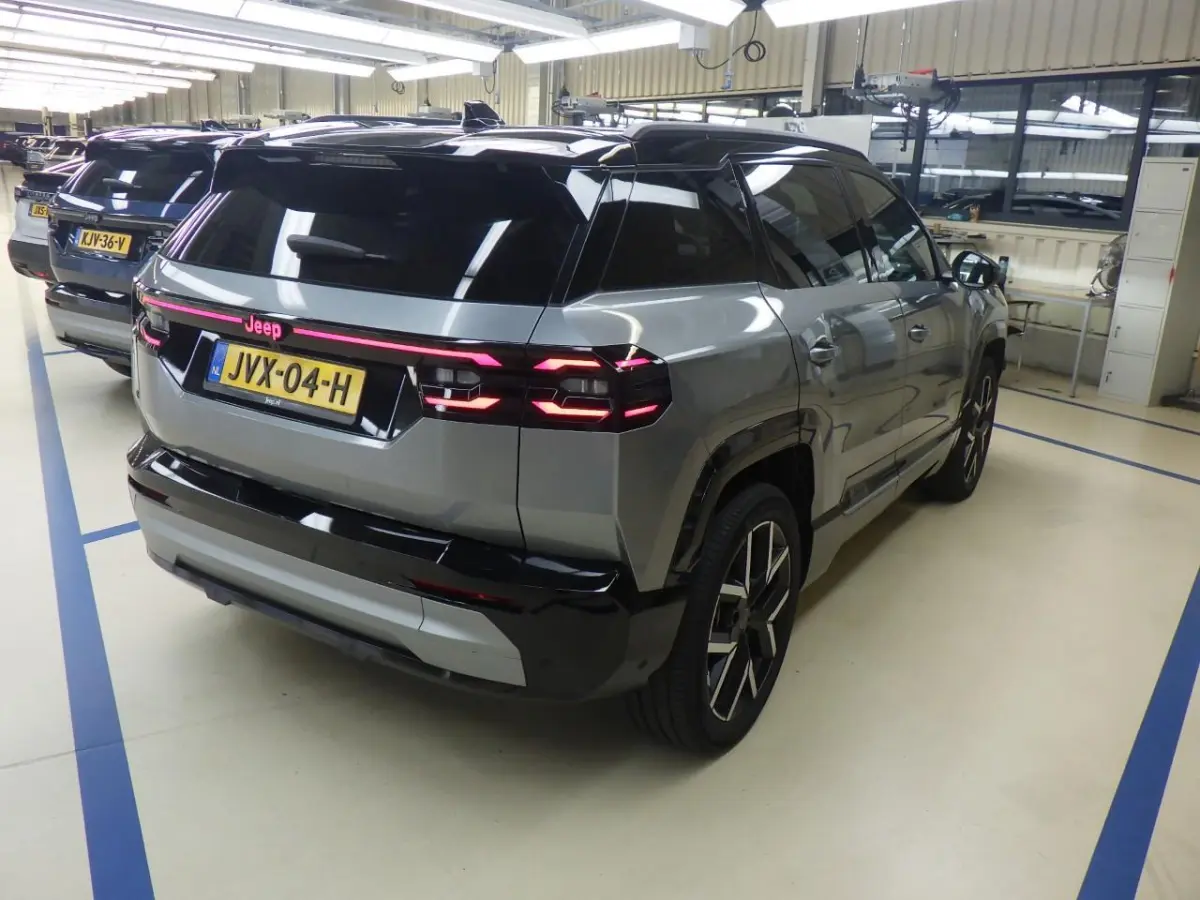 First Edition 74 kWh Tot 8 Jaar Garantie! | Premium + Convience Pack | Schuif-/Kanteldak | Warmtepomp | Elektr. Stoelen | Adaptive Cruise | Elektr. Achterklep | 20"LMV | LED-Matrix | !!