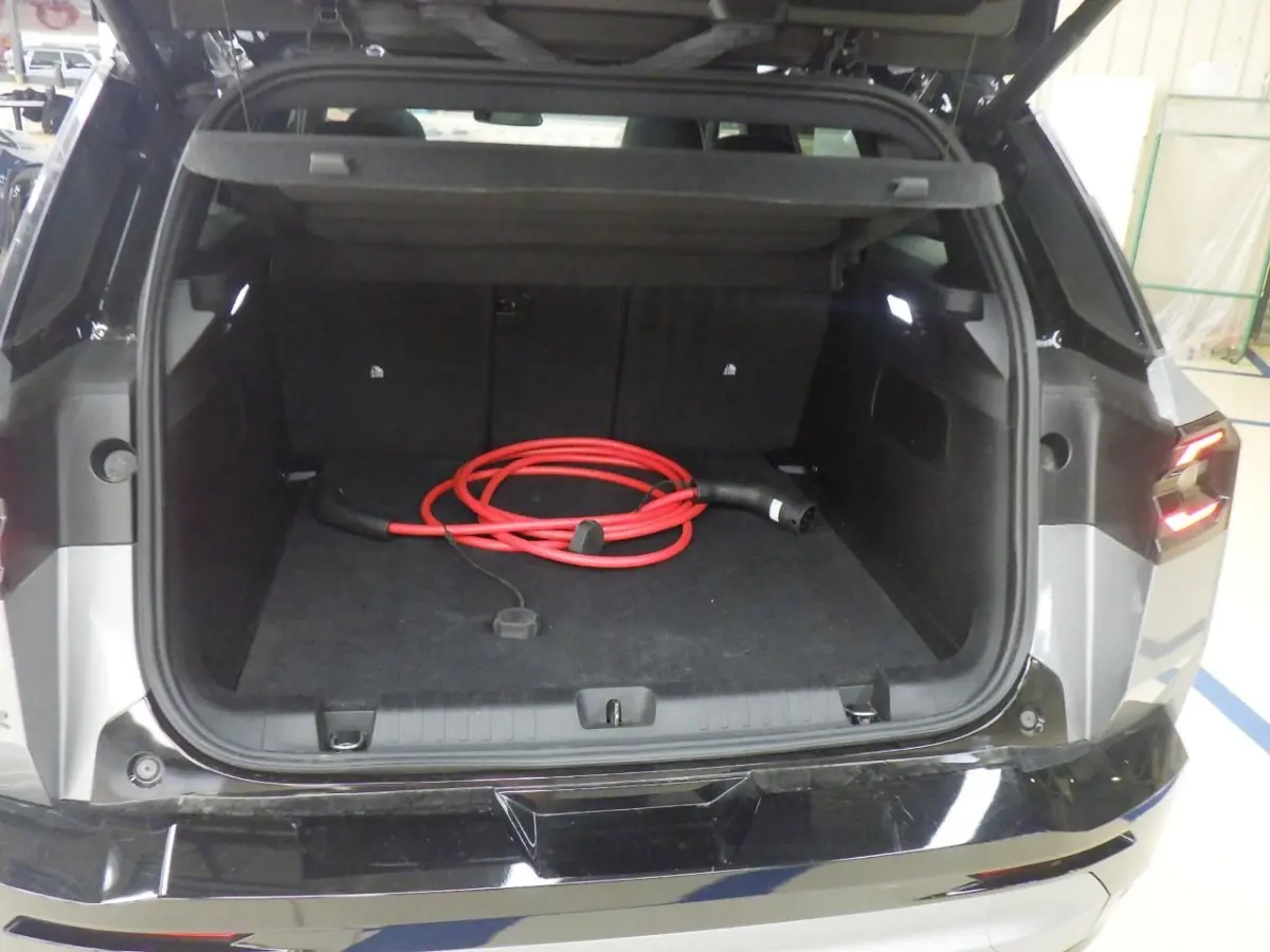 First Edition 74 kWh Tot 8 Jaar Garantie! | Premium + Convience Pack | Schuif-/Kanteldak | Warmtepomp | Elektr. Stoelen | Adaptive Cruise | Elektr. Achterklep | 20"LMV | LED-Matrix | !!