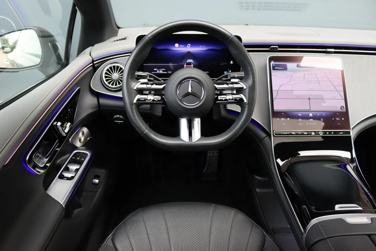 300 AMG Line 89 kWh | Luchtvering | Distronic+ | Panoramadak | Leder | Burmester | Digital Light | Verwarmd Stuurwiel | Surround Camera | Keyless Go |