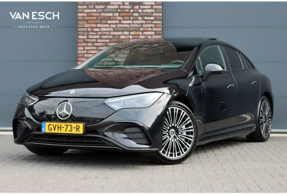 300 AMG Line 89 kWh | Luchtvering | Distronic+ | Panoramadak | Leder | Burmester | Digital Light | Verwarmd Stuurwiel | Surround Camera | Keyless Go |