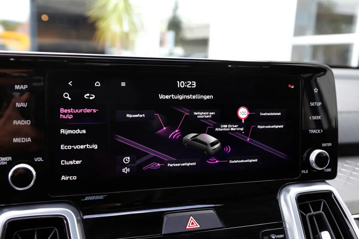 1.6 T-GDI Plug-in Hybrid 4WD ExecutiveLine*Fabrieksgarantie*Perfect Onderh.*Parelmoer Wit*Pano/Afneemb.Trekhaak/Bose/ACC met stuurhulp/360Camera/Stoelverw.V+A/Stuurverw./Apple Carplay-Androi