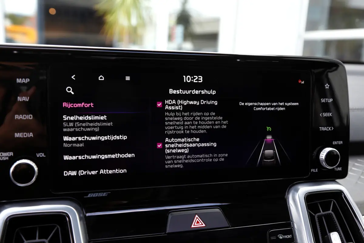 1.6 T-GDI Plug-in Hybrid 4WD ExecutiveLine*Fabrieksgarantie*Perfect Onderh.*Parelmoer Wit*Pano/Afneemb.Trekhaak/Bose/ACC met stuurhulp/360Camera/Stoelverw.V+A/Stuurverw./Apple Carplay-Androi
