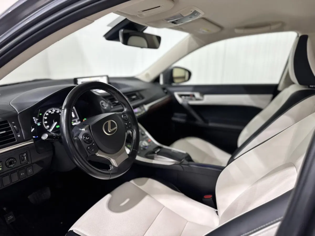 200h Luxury Line|DEALERONDERHOUDEN|LANE ASS|KEYLESS