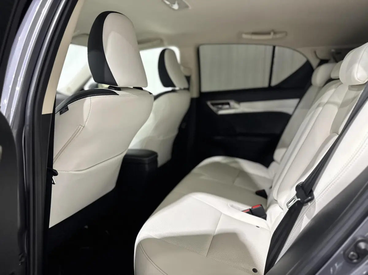 200h Luxury Line|DEALERONDERHOUDEN|LANE ASS|KEYLESS