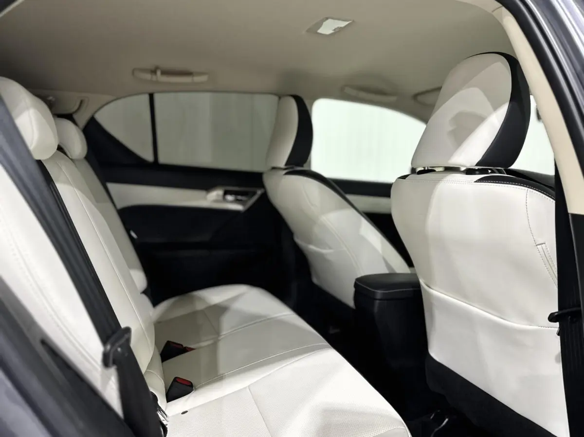 200h Luxury Line|DEALERONDERHOUDEN|LANE ASS|KEYLESS