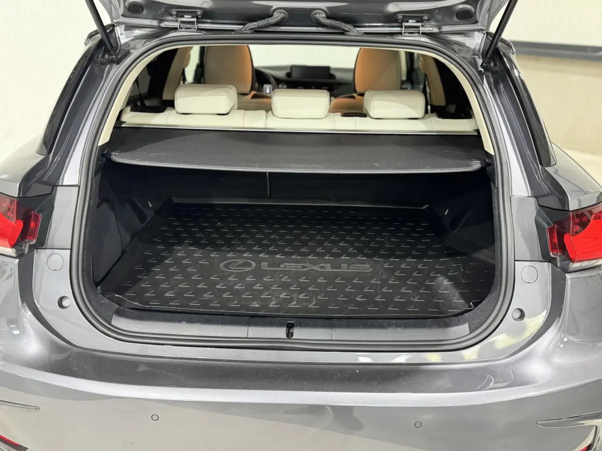 200h Luxury Line|DEALERONDERHOUDEN|LANE ASS|KEYLESS