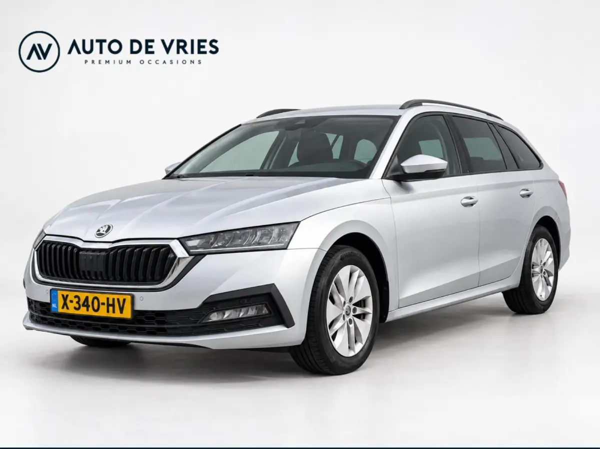 1.0 e-TSI 110pk DSG Business Edition | Navigatie | Stoelverwarming | Trekhaak